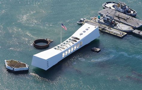 Oil Constantly Leaks From The USS Arizona. Is That An。